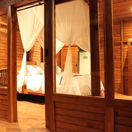 Manuk Dewata Villa Сидемен Екстериор снимка