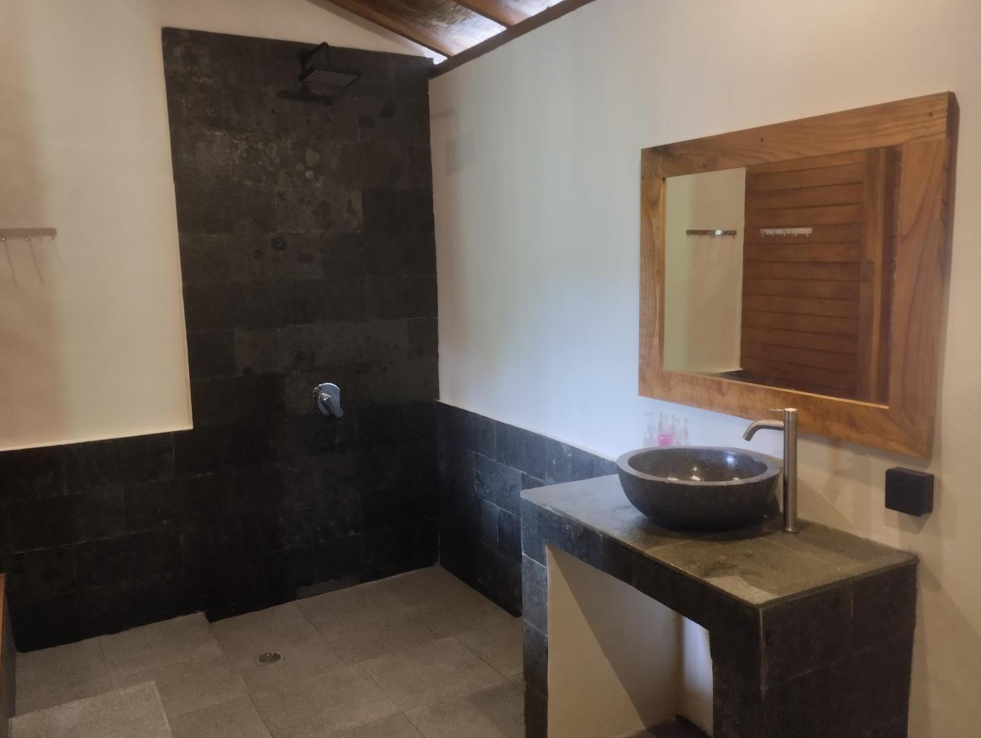 Manuk Dewata Villa Сидемен Екстериор снимка